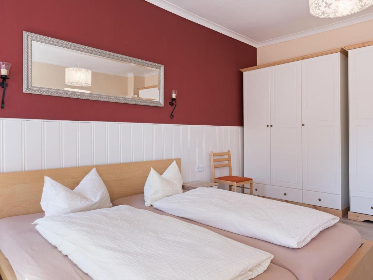 Elegant Apartment With Garden In Gingst Exteriör bild