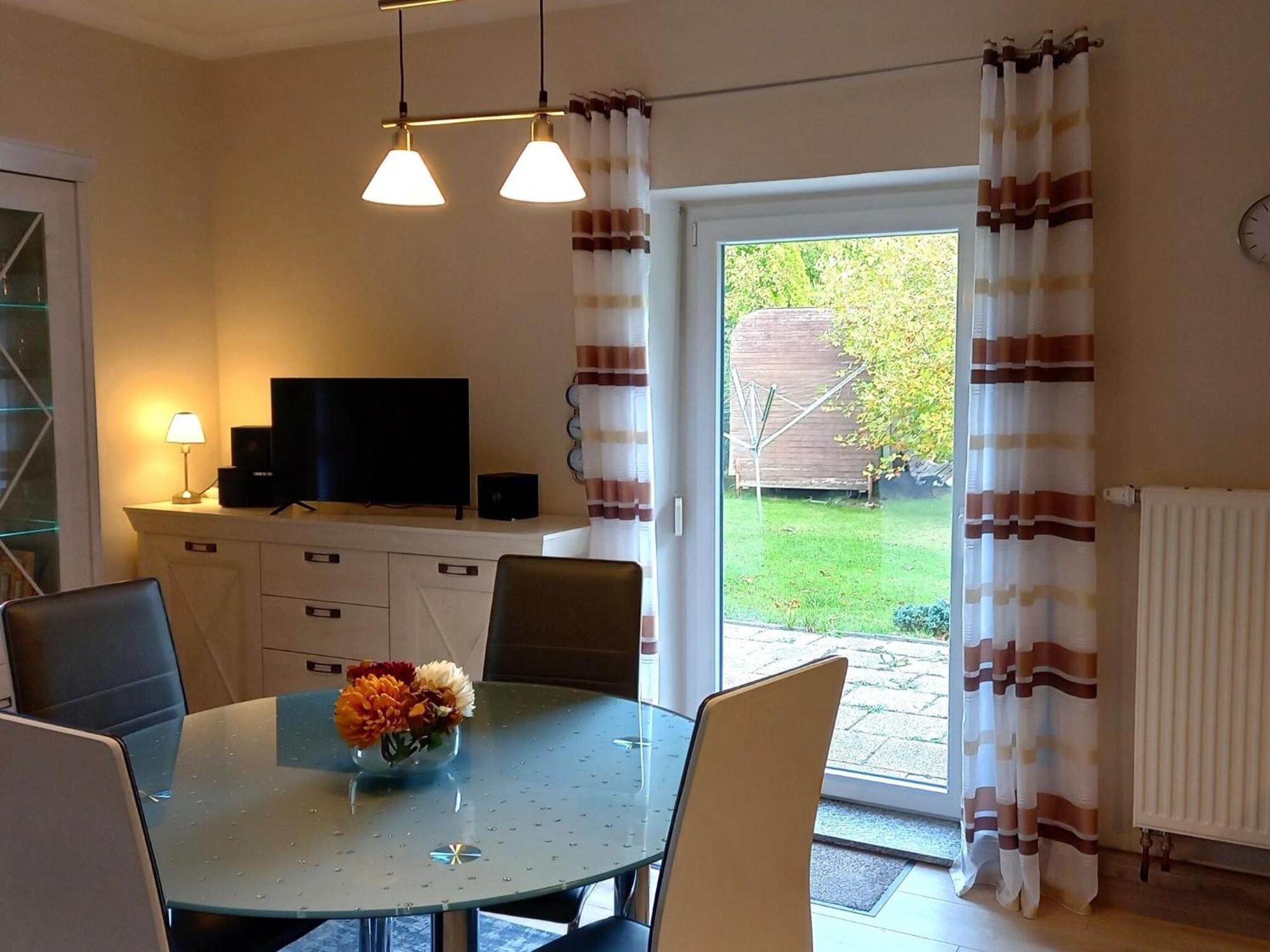 Elegant Apartment With Garden In Gingst Exteriör bild